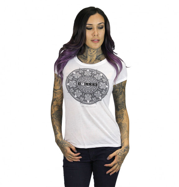 SCW0022_Solstice_White_mandala_twist_back_Tee_D1.jpg